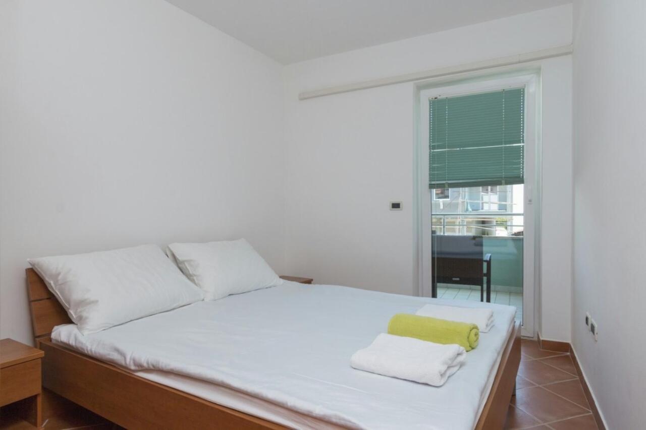 Apartments Riva Медулин Экстерьер фото